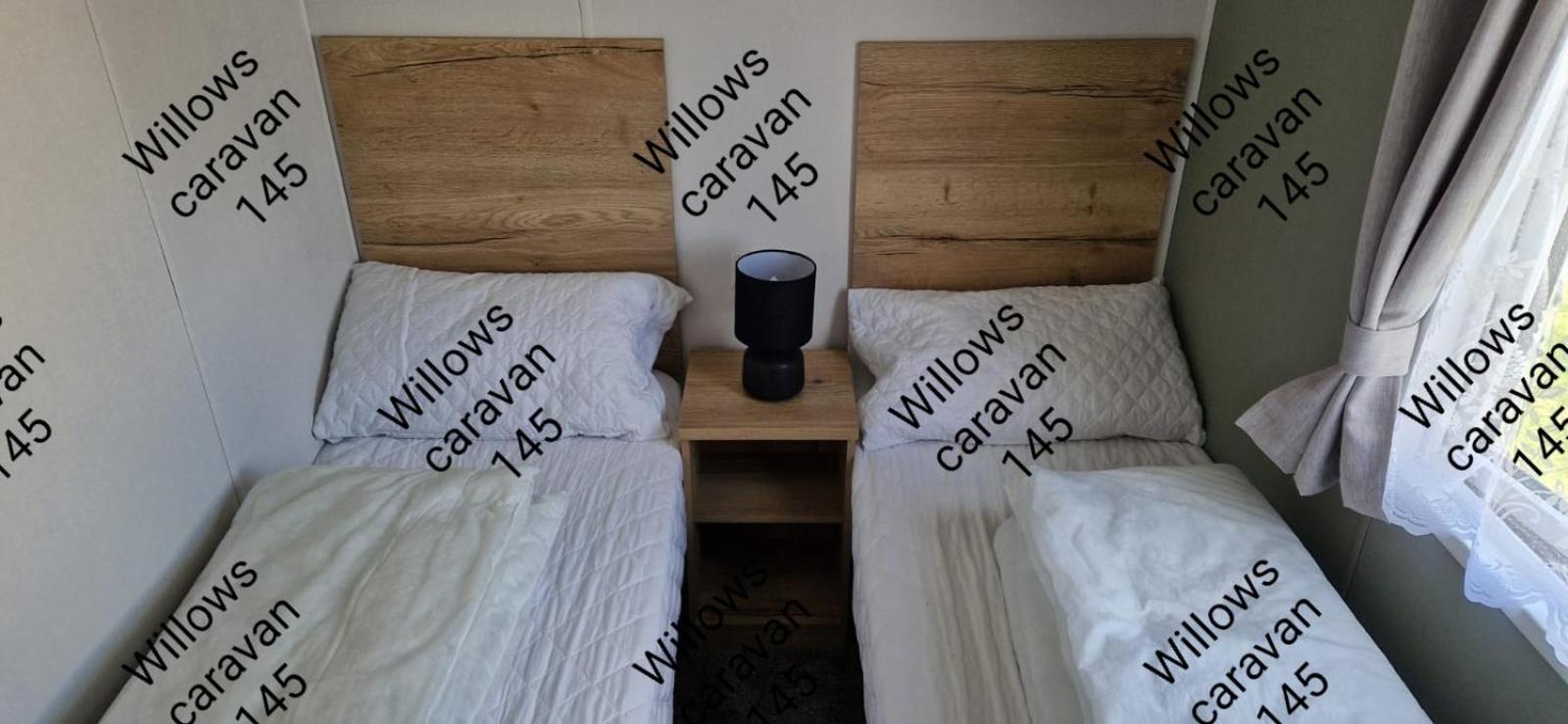 Willows Caravan 145 Llanddwywe 外观 照片