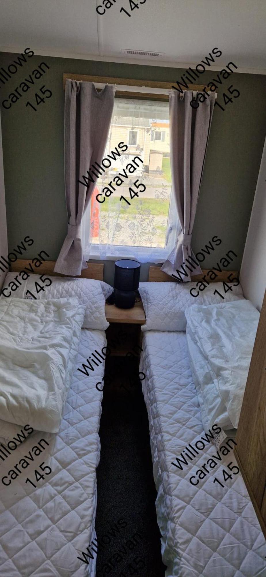 Willows Caravan 145 Llanddwywe 外观 照片